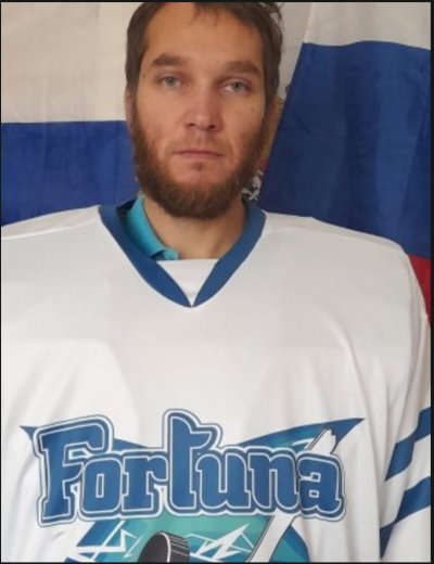 Попов  Денис