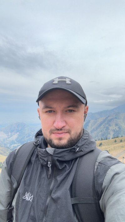 Богданов  Илья